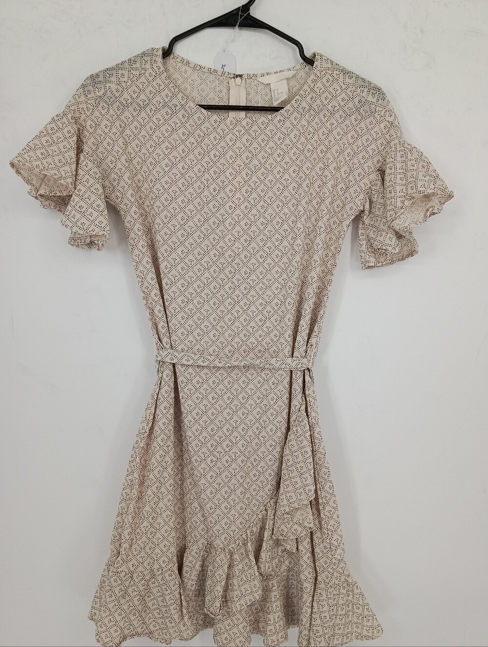 H&M Cream Diamond-Print Ruffle Mini Dress W Tie Belt Size 2 X-Small